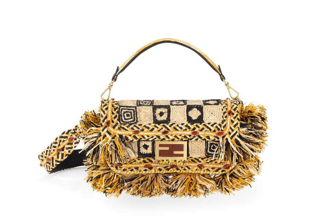 Madagascar_Made_For_A_Woman_FENDI_Baguette_hand_in_hand_02